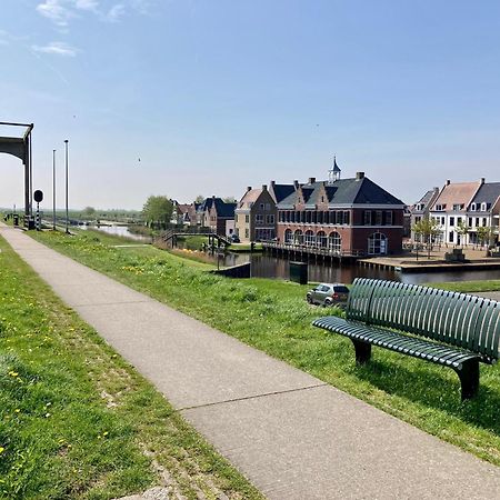 Sonnenhaus 6 Pers House With Sunny Terrace At A Typical Dutch Canal & By Lauwersmeer Lake. Anjum 外观 照片