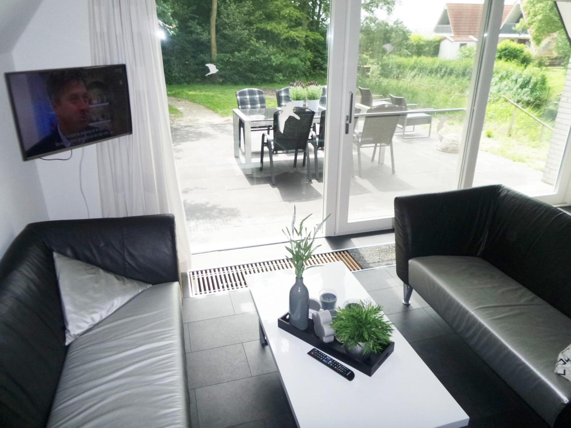Sonnenhaus 6 Pers House With Sunny Terrace At A Typical Dutch Canal & By Lauwersmeer Lake. Anjum 外观 照片